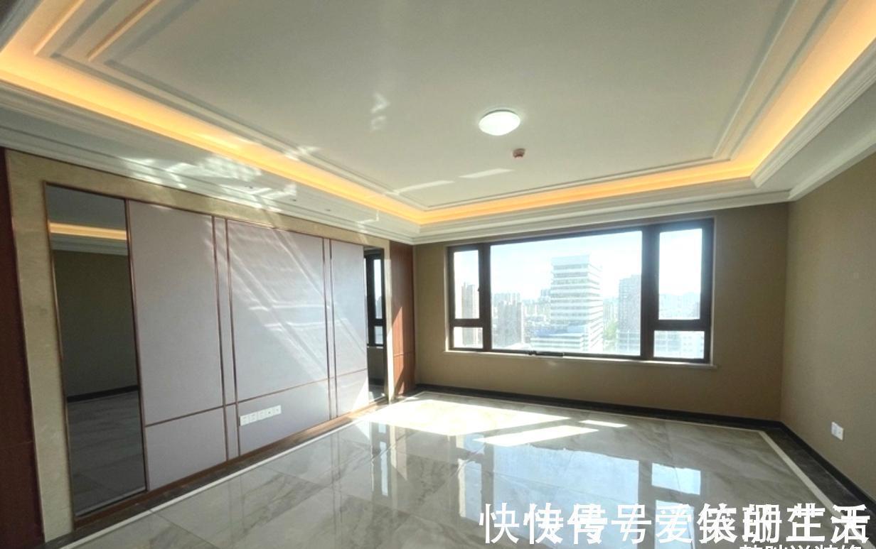 卧室|期待已久的精装房终于交钥匙了，简约清爽，买完家具就能拎包入住