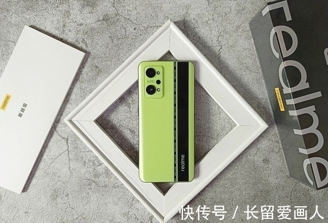 哈苏|外行买手机只认便宜,看看内行人怎么选,这三款机型不买你后悔