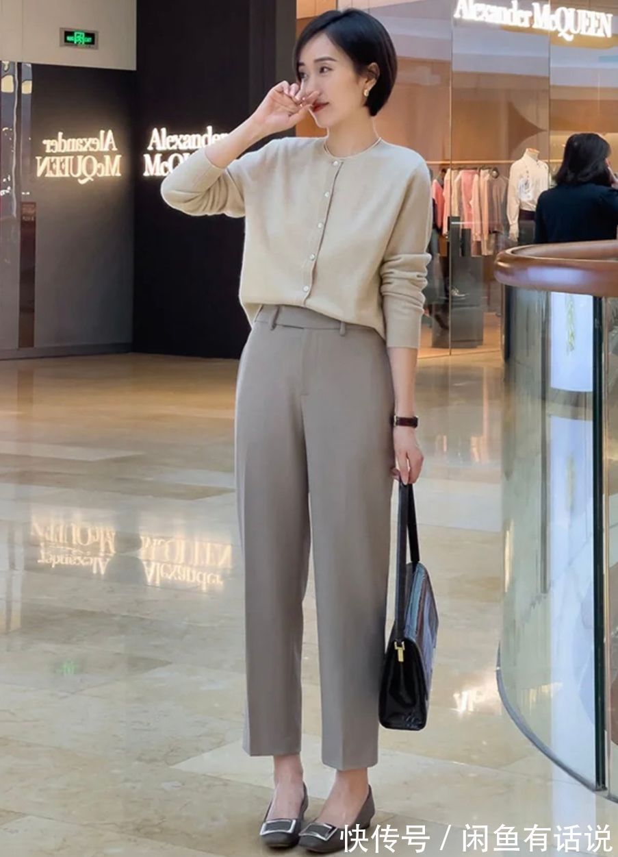 中年 这才是中年女人春天该穿的裤子:遮肉又显气质,搭衬衫外套都好看