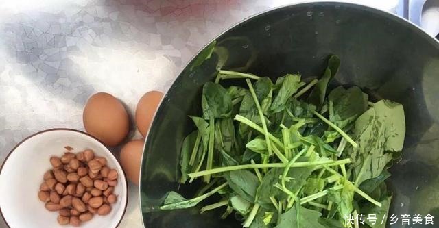 春季减肥这种蔬菜不要错过,简单拌一拌就上桌,瘦身必备的减脂餐!