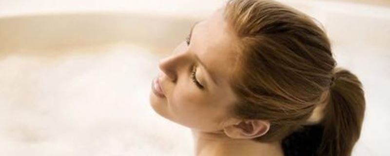 洗澡后皮肤干燥怎么办