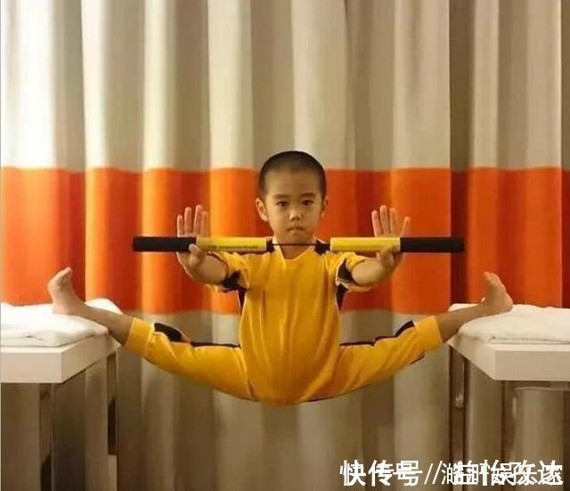 功夫小子|天时地利人和才能抽的5百平巨坑，大熊竟被二十斤巨无霸鱼王撞倒