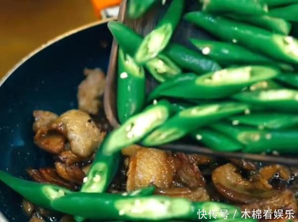  下饭|这道菜叫农家小炒肉，那么它真的是农家菜吗反正很好吃，好下饭