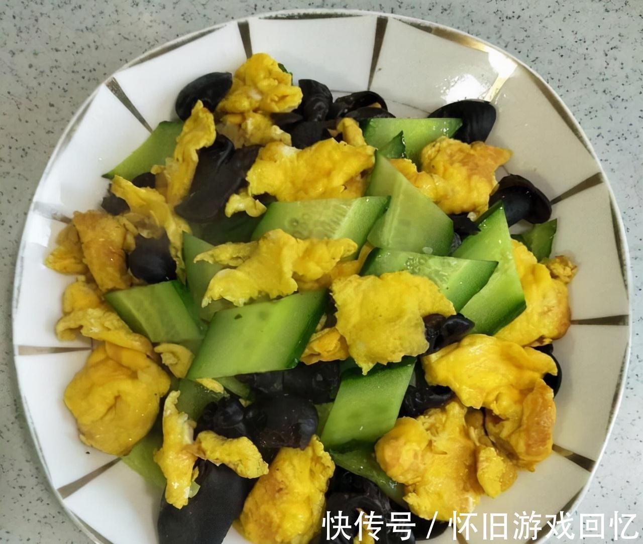 清新爽口的家常菜：黄瓜炒鸡蛋，口感清香软嫩，大雪过后滋补养生