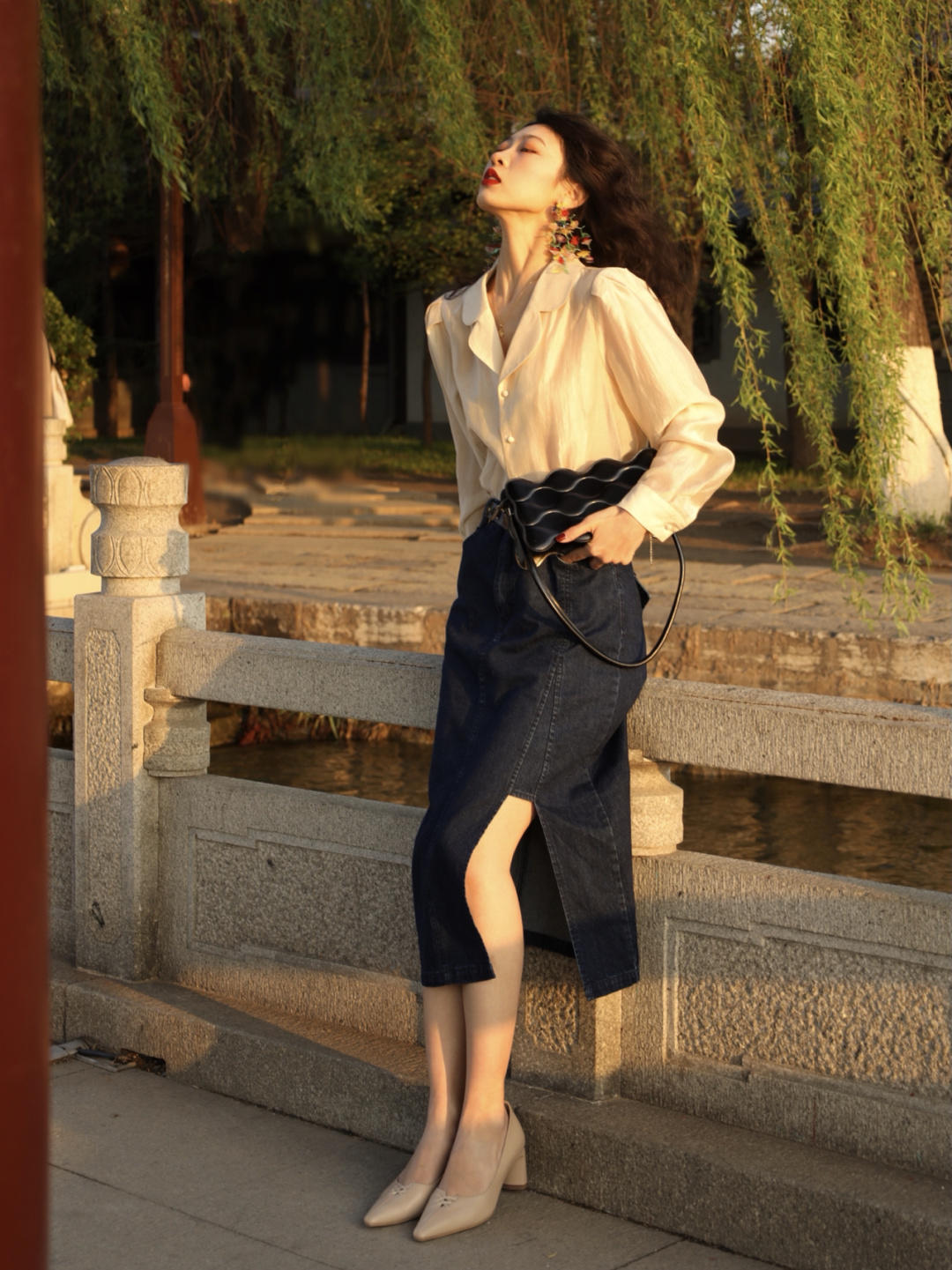 港风女郎|想要穿出七八十年代的氛围感,跟着这样搭就对了!