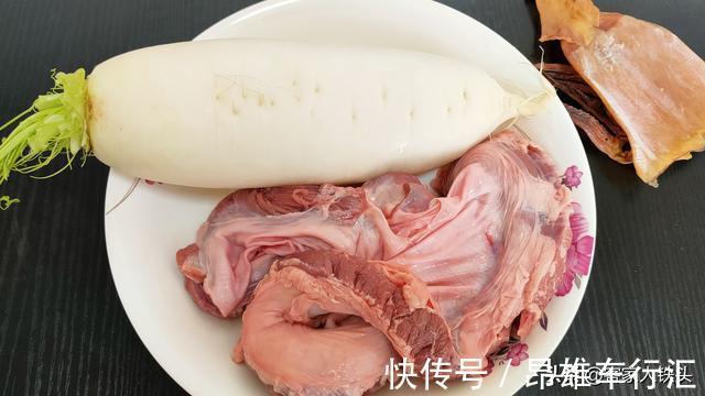 大萝卜|天越冷越爱吃的一锅萝卜煲,做法简单又好吃,鲜香汁美还特别下饭