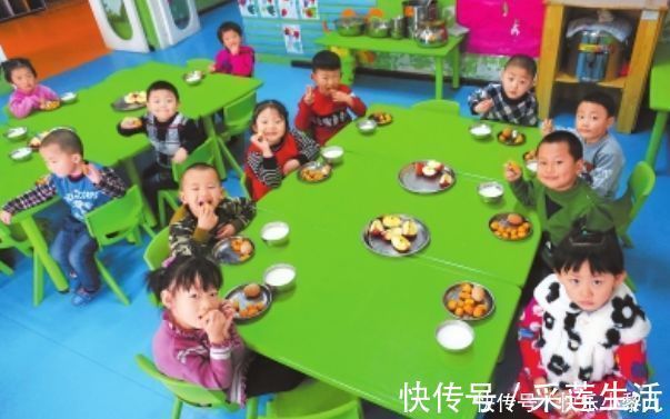 煮鸡蛋|孩子上幼儿园后,要不要在学校吃早餐?做对了,对孩子成长有利