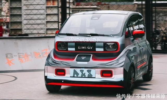 周宸宸|谁说车大才好看?6款时尚配色,未上市的KiWi EV颜值先火