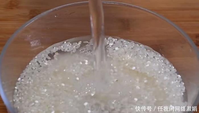 玉米|家人爱吃的番茄焖饭,简单的烹饪,丰富的食材,鲜香味美又营养