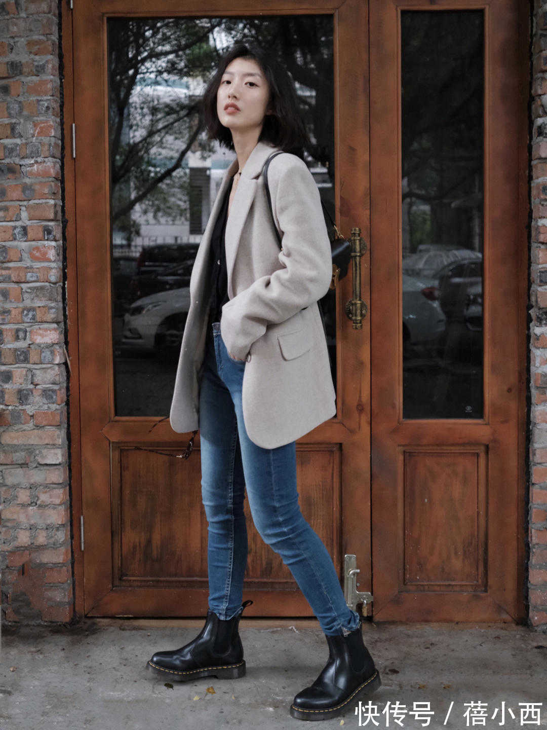 春季 春季的牛仔裤不知道怎么穿?学会这几大搭配思路,让你时尚度飙升