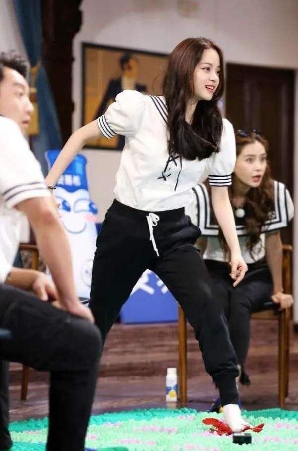 关系|欧阳娜娜参加《奔跑吧》,听清对baby的称呼,一句话明白她俩关系