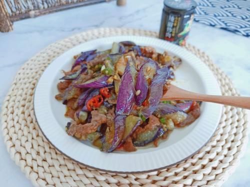 茄子块|蒸茄子，切记别直接上锅蒸，多加1步，茄子鲜嫩入味不变色，真香