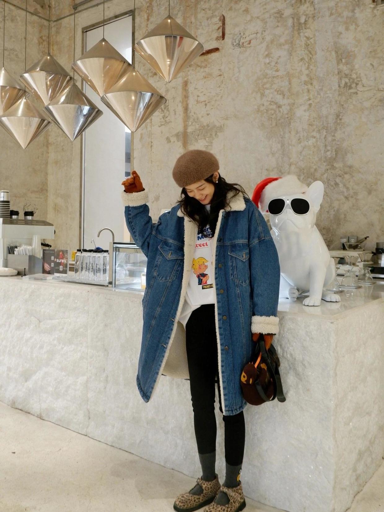 休闲感|牛仔外套也能穿出贵气感,这些搭配保暖舒适又洋气,谁穿谁美