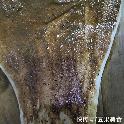 秘?正宗的老北京麻酱烧饼