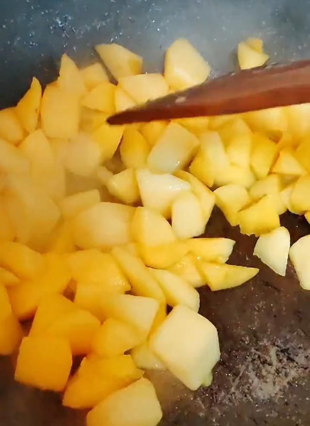 最通便的水果不是香蕉而是它,便秘的人,吃它隔天拉出黑臭巨便