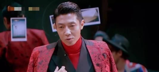 康辉的评论很尖锐,董卿教会了玩家如何表现