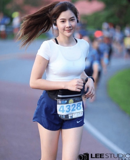 菠萝臀 苹果臀不再流行, 菠萝臀美女才更动人!