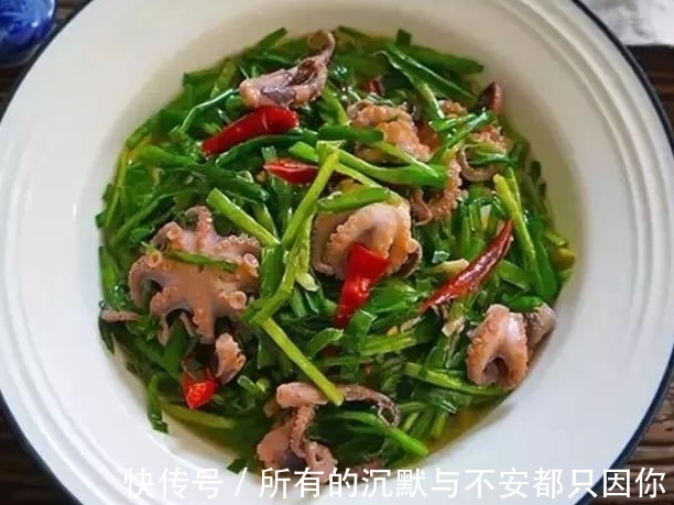 宅在家,换着花样给家人做饭菜,保证家人吃得好、身体健!