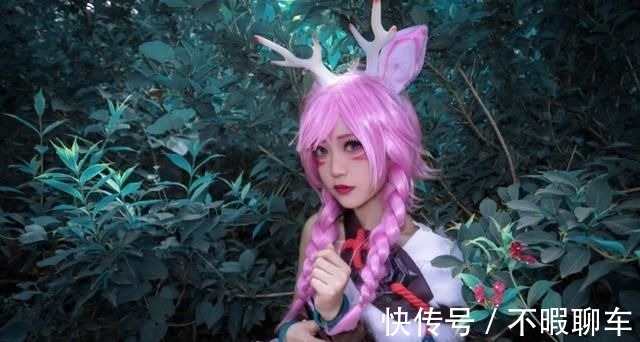 男扮女装|靠化妆以假乱真,16岁高中生“男扮女装”,网友:是心动的感觉