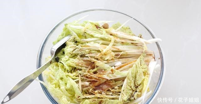 年夜饭别光准备大鱼大肉,凉拌菜也是主角之一,爽口开胃倍儿健康