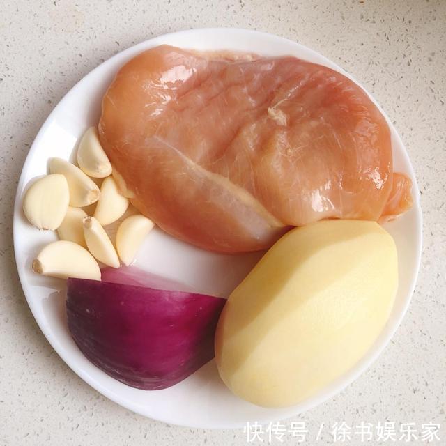 好吃|鸡胸肉此做法简直太好吃了，美味又减脂，营养还丰富