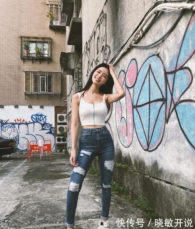 「青春有你2」蔡卓宜，穿緊身褲秀細腿，吊帶背心顯傲人豐滿身材！