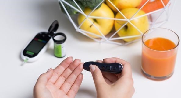 控制血糖|人到50岁,得糖尿病可以活多大年纪?或许这里有你想要的答案