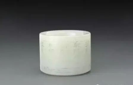 乾隆帝|乾隆爱物之玉扳指揭秘乾隆帝与玉扳指的不解之缘