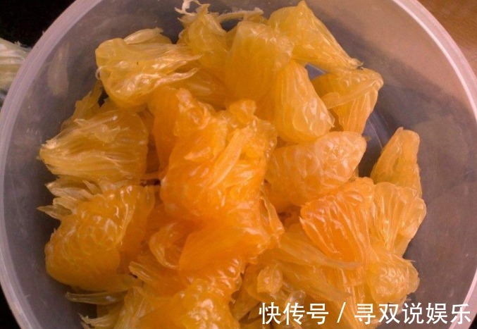 钙磷镁钠|十个人九个有脚气,每天用此果皮泡脚,细菌没了,脚臭远离你