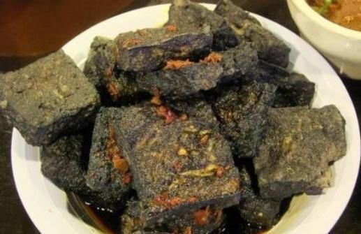 专家再三劝阻:3种食物堪比“慢性毒”,吃多当心进医院!