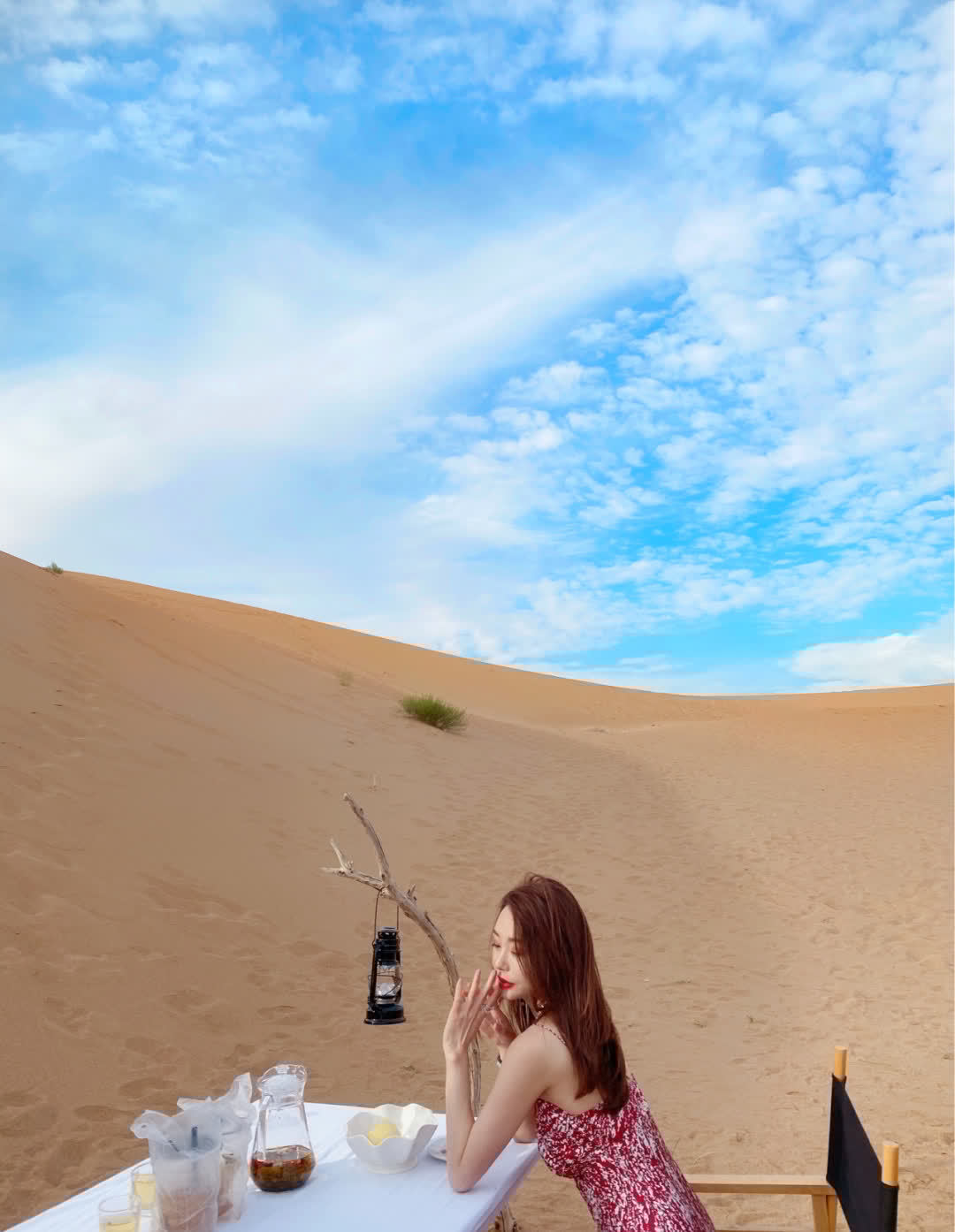 吊带 闺蜜游沙漠, 吊带碎花长裙, 尽显女神魅力