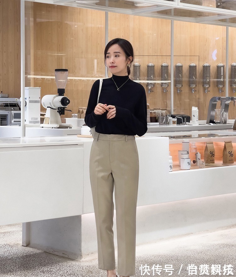 part 40岁女人多穿“纯色上衣”,记住这3个搭配思路,气质远胜同龄人