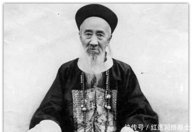 辜鸿铭|因倒拿报纸读被英国人嘲笑,他说:英文太简单,不倒着看有意思吗