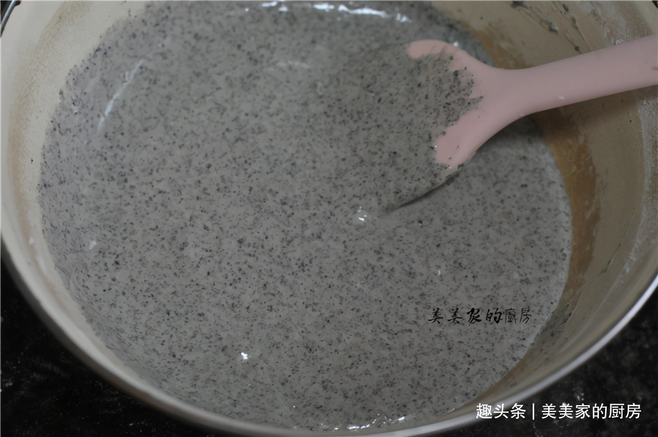 用三样食材搭配做早餐，不用揉面不发酵，凉吃更美味，又软又糯！