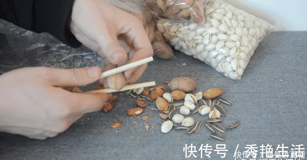用处|干果好吃但壳难剥 教你一招自制剥干果神器, 省钱又实用