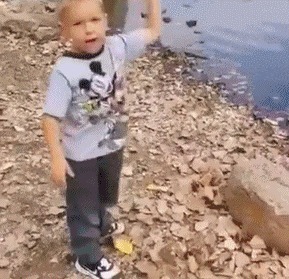 |搞笑GIF: 这样的新娘要不得 客人刚新娘就原形毕露了