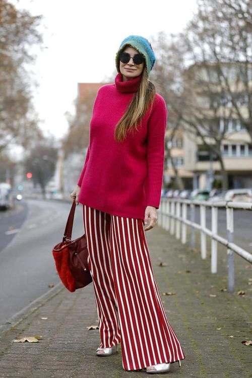 有品位的女人试试穿“毛衣＋阔腿裤”，冬日的温柔搭配，太美了