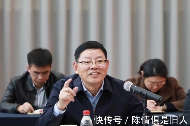 华为副总裁来新区,看了些什么?