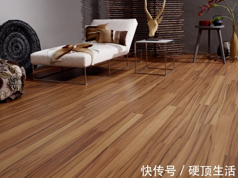 新房|装修新房时，铺瓷砖好还是铺地板好听内行人说完，从此不再纠结