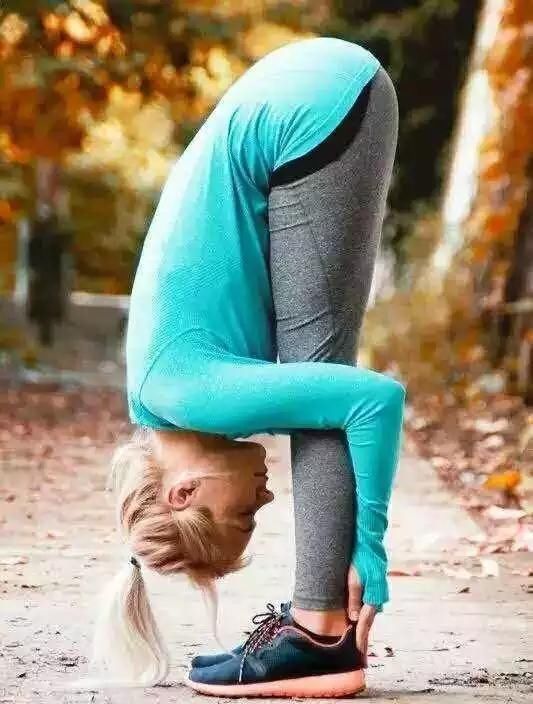 sm瘦腿大作战 !弹簧式仰卧机8个动作改变小腿线条