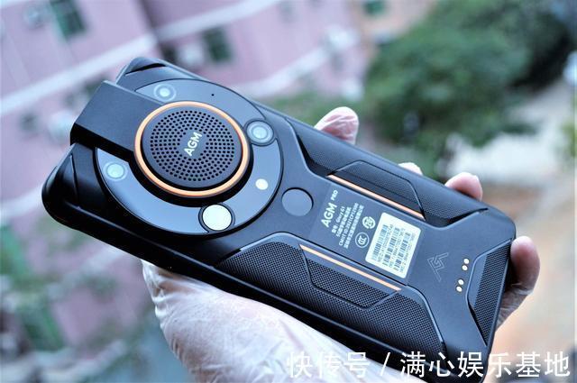 三防|1.5米摔不烂水浸不坏的三防手机,热成像夜视,关键时刻能保命