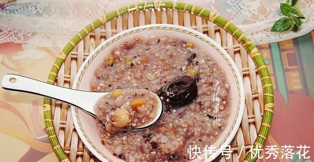 晚餐|夏天,晚餐就爱吃这粥,特别解暑,饱腹又润肠,皮肤也变好了!