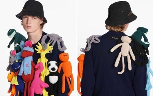LV又出奇葩新品：挂了14个娃娃的毛衣卖五万