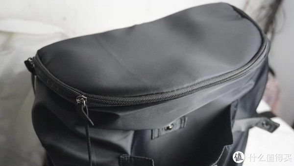 选不到便宜实用的通勤包？这几款背包推荐给你