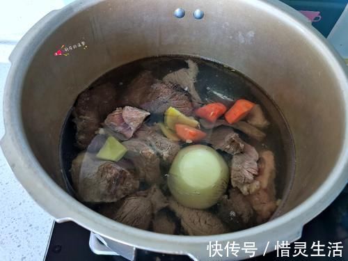烩菜|晒一家3口的晚餐,荤素搭配营养好,网友:这是家的味道