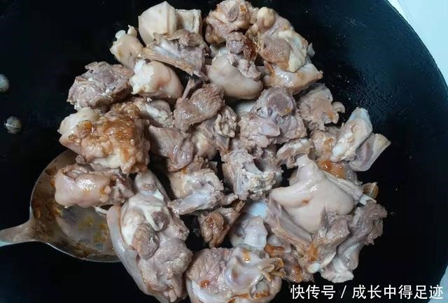 几个步骤去除羊肉膻味,肉质软嫩鲜香,放心吃肉不怕胖,特别下饭