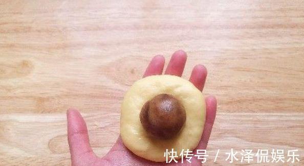 步骤|小面包不要到外面买啦!8个步骤教会你怎么做,完全不输给外面