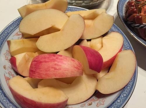 高血脂|血脂高夏天不能吃葡萄？提醒：想降脂的人，这3种水果可常吃