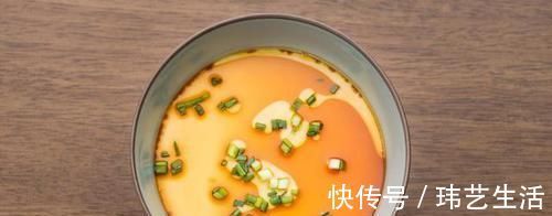 纯牛奶|蒸鸡蛋羹加冷水，难怪不好吃，教你正确做法，滑嫩细腻无蜂窝！