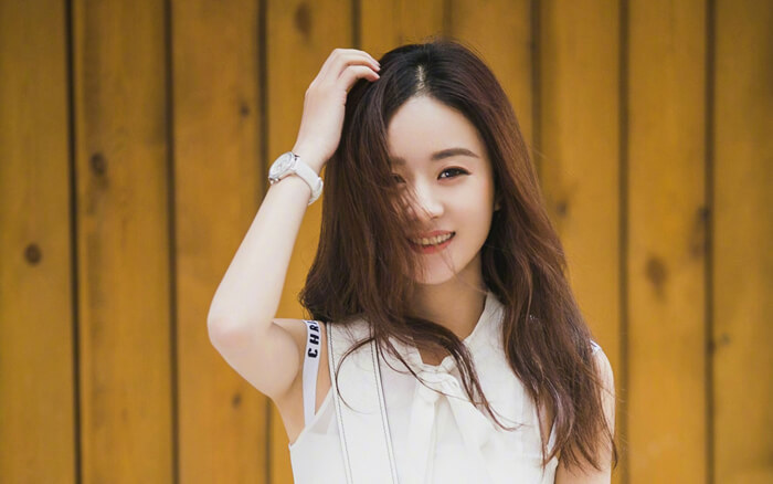 《中餐厅3》晒出海报，看完六位嘉宾的照片后，熬夜也要追了